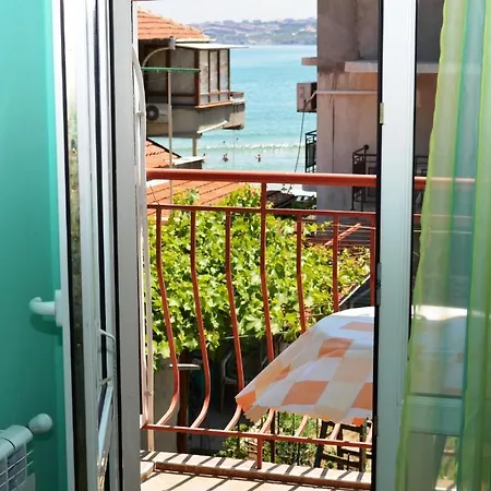 Mistral Guest house